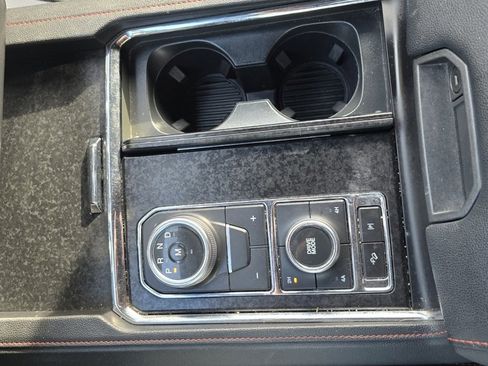 Used 2022 Ford Expedition Max Limited image 31