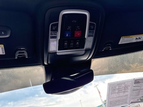 Used 2024 RAM 2500 Laramie w/ Night Edition AWD/4WD image 23