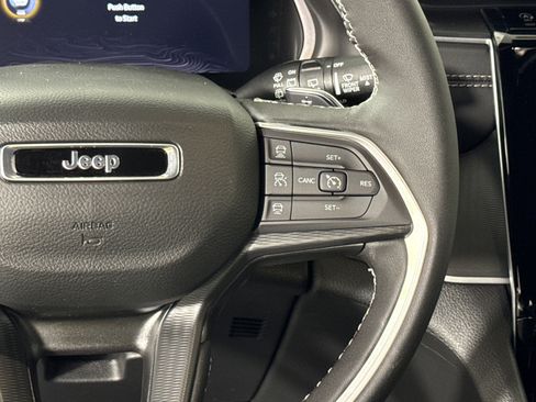 New 2025 Jeep Grand Cherokee Altitude w/ Trailer Tow Package image 18