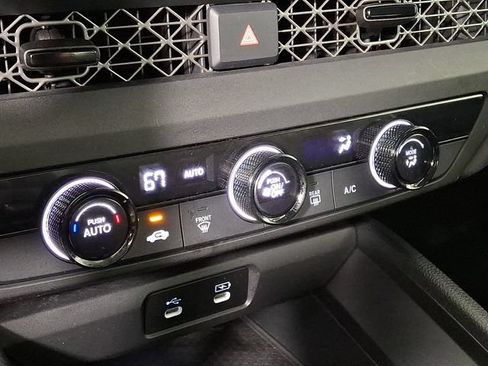 Used 2023 Honda Accord LX image 17