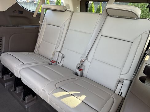 Used 2022 GMC Yukon XL Denali AWD/4WD image 32