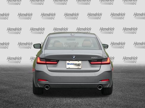 Used 2025 BMW 330i Sedan RWD image 8