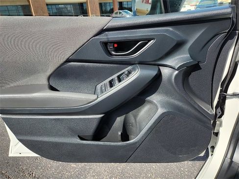 Used 2025 Subaru Crosstrek 2.0i Premium image 15