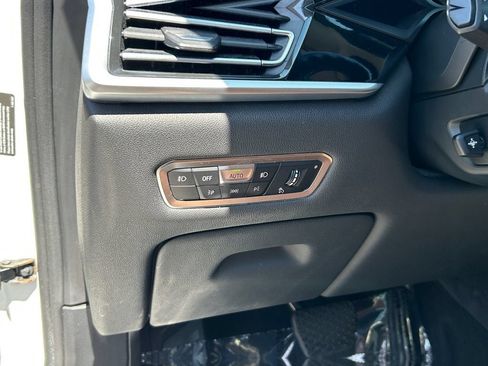 Used 2019 BMW X7 xDrive40i w/ Premium Package AWD/4WD image 22