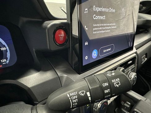 Used 2025 Toyota 4Runner TRD Off-Road Premium image 23