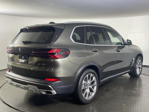 Used 2025 BMW X5 xDrive40i AWD/4WD image 6