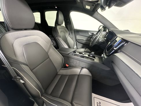 Used 2022 Volvo XC60 T8 R-Design w/ Advanced Package AWD/4WD image 24