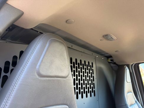 Used 2022 GMC Savana 2500 Regular Van 3D w/ Communications Package image 53