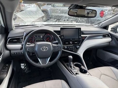 Used 2023 Toyota Camry XSE image 11