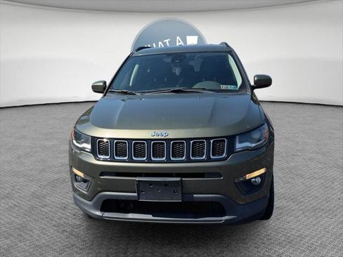 Certified 2018 Jeep Compass Latitude w/ Popular Equipment Group AWD/4WD image 9