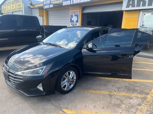 Used 2020 Hyundai Elantra SEL w/ Cargo Package (C1) FWD image 9
