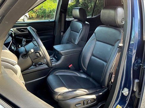 Certified 2022 Chevrolet Traverse LT image 19