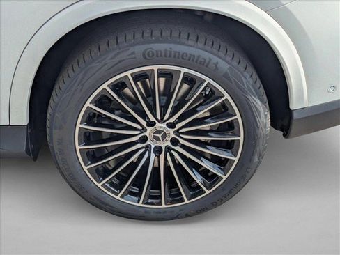 New 2027 Mercedes-Benz GLC 350e 4MATIC image 10