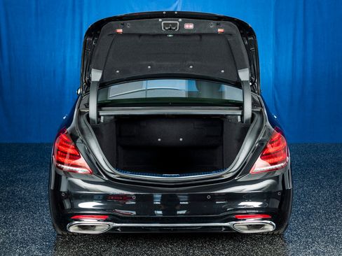 Used 2020 Mercedes-Benz S 560 Sedan image 31