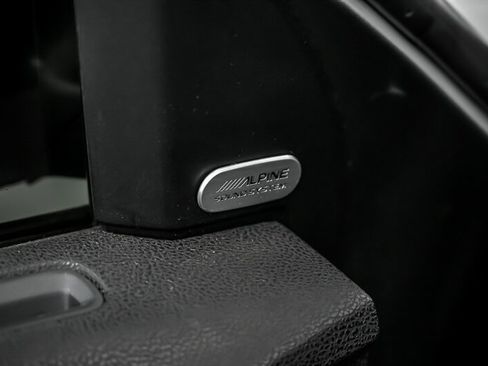 Used 2018 Dodge Charger SRT Hellcat image 16