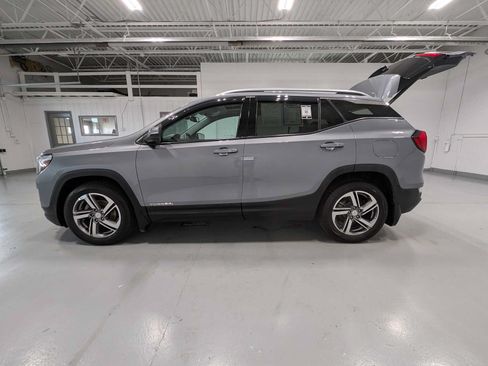 Used 2021 GMC Terrain SLT w/ Infotainment Package II AWD/4WD image 12