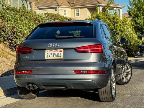 Used 2017 Audi Q3 2.0T Premium Plus w/ Premium Plus Package FWD image 18
