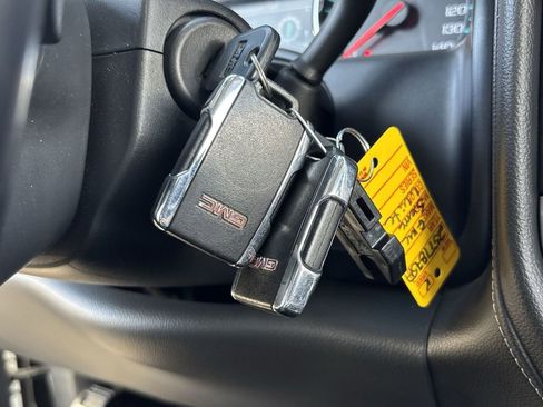 Used 2018 GMC Sierra 1500 SLT w/ SLT Premium Package image 17