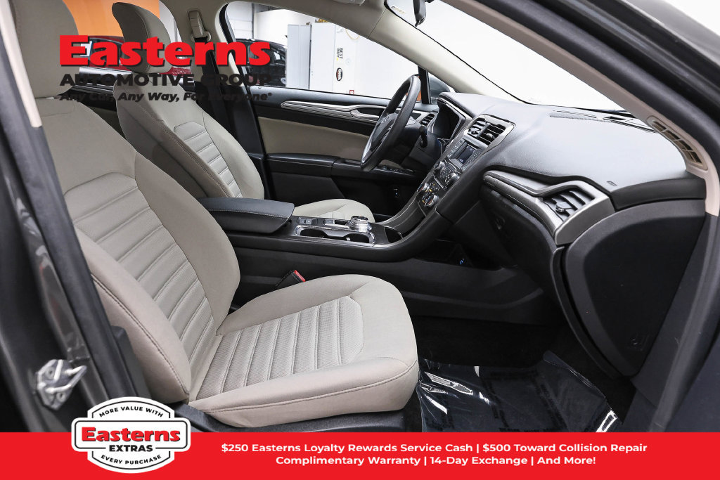 Used 2018 Ford Fusion S FWD image 24