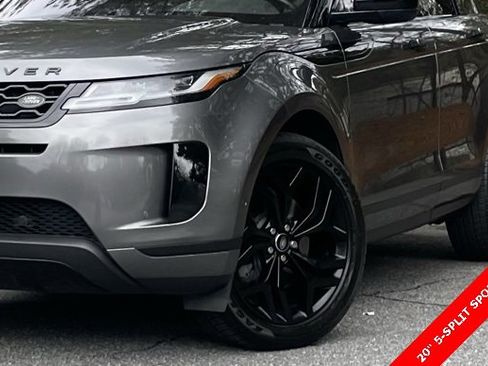 Used 2020 Land Rover Range Rover Evoque SE image 3