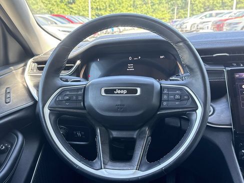 Used 2021 Jeep Grand Cherokee L Limited AWD/4WD image 11