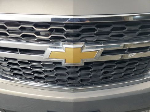 Used 2018 Chevrolet Tahoe LS w/ All-Season Package image 9