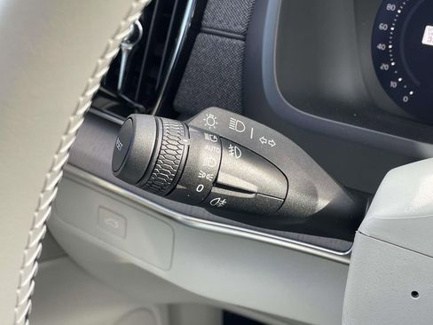 New 2026 Volvo XC90 B6 Ultra image 12