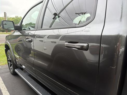 Certified 2025 RAM 1500 Laramie AWD/4WD image 12