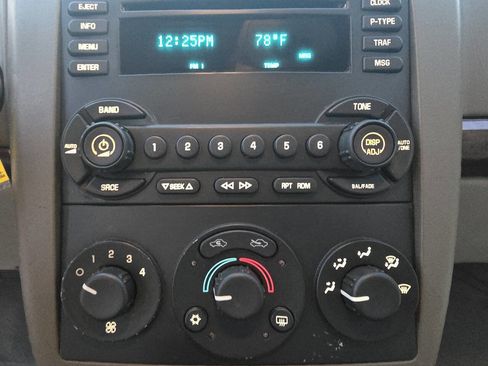 Used 2005 Chevrolet Malibu LS image 31