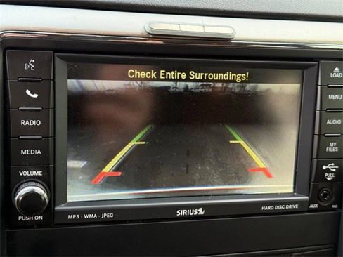 Used 2011 Jeep Grand Cherokee Overland image 27