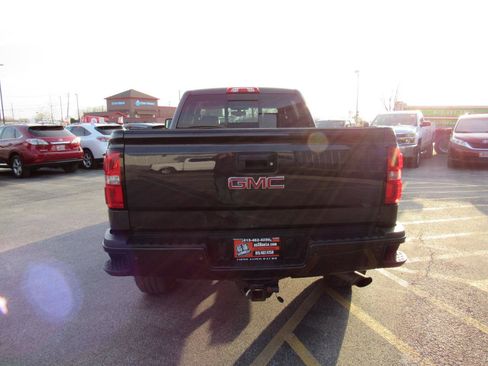Used 2015 GMC Sierra 2500 Denali image 5