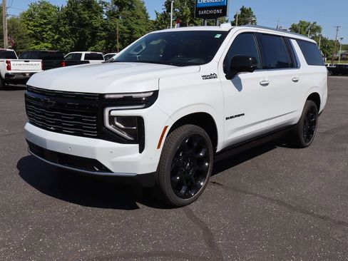 New 2026 Chevrolet Suburban High Country AWD/4WD image 34