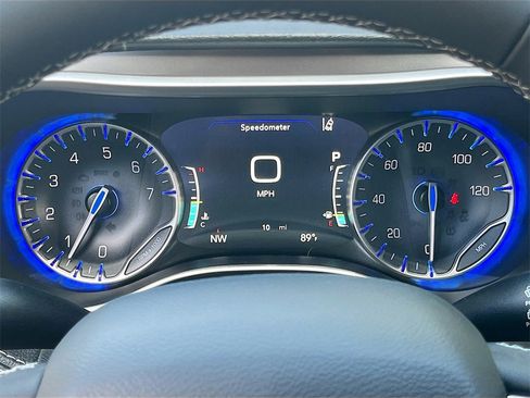 New 2026 Chrysler Pacifica Select image 12