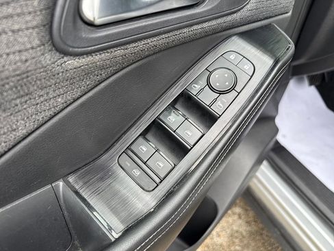 Used 2022 Nissan Rogue SV image 12