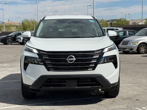 New 2026 Nissan Rogue SV FWD image 10