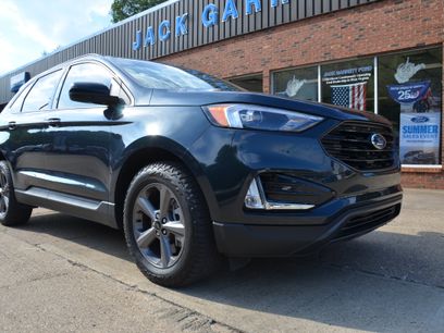 Used 2023 Ford Edge SEL w/ Sport Appearance Package