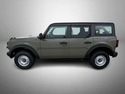 New 2025 Ford Bronco 4-Door image 8