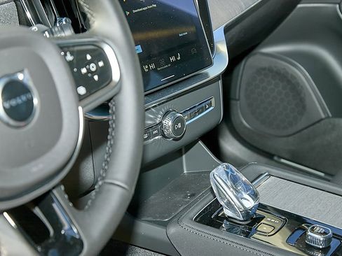 New 2026 Volvo XC90 B5 Ultra w/ Protection Package image 15