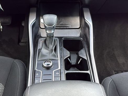 Used 2023 Kia Sorento LX image 26