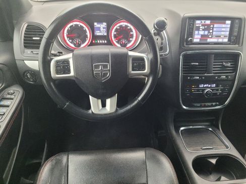 Used 2017 Dodge Grand Caravan GT image 22