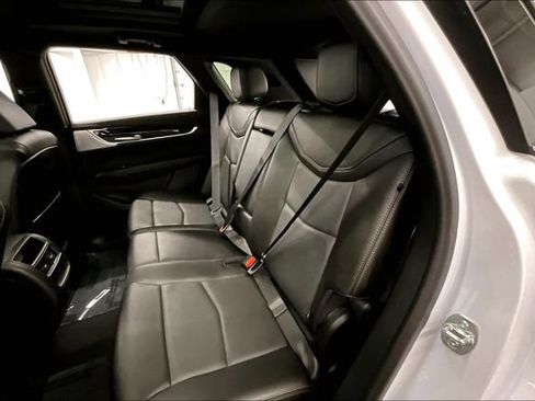 Used 2025 Cadillac XT5 Premium Luxury FWD image 25