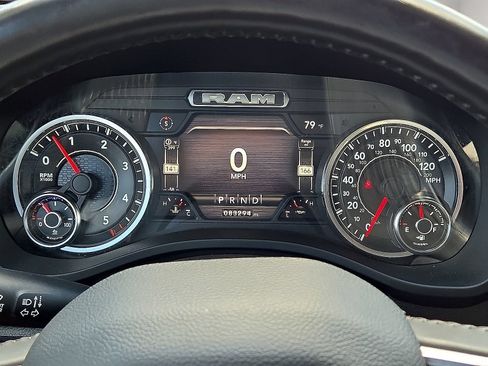 Used 2022 RAM 1500 Laramie AWD/4WD image 26