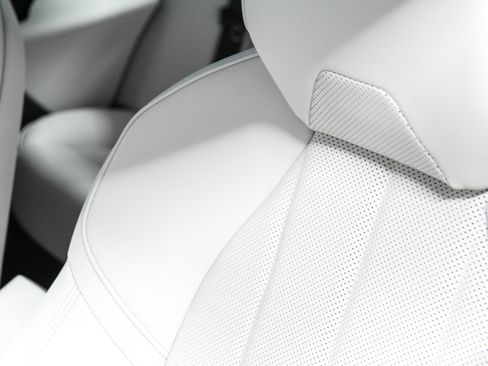 New 2026 BMW i5 eDrive40 image 25