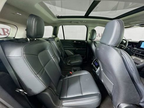 Certified 2025 Lincoln Aviator 2WD w/ Equipment Group 101A image 34
