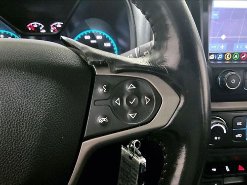 Used 2019 Chevrolet Colorado Z71 w/ Z71 Midnight Edition image 13
