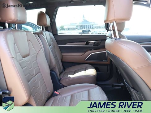 Used 2022 Kia Telluride SX w/ SX Prestige Package AWD/4WD image 13
