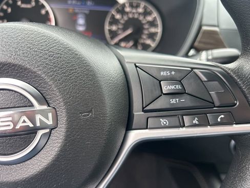 Used 2023 Nissan Altima 2.5 SV image 19