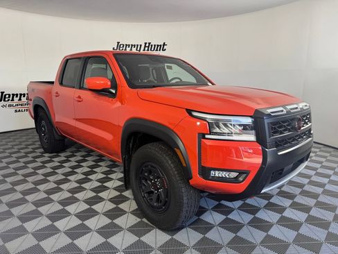 Used 2025 Nissan Frontier PRO-4X w/ Interior Protection Package AWD/4WD image 6