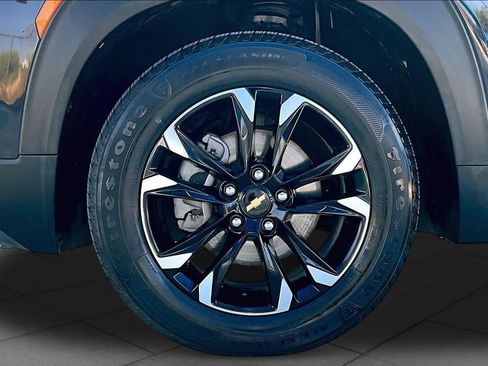 Used 2021 Chevrolet TrailBlazer LT w/ Convenience Package FWD image 9