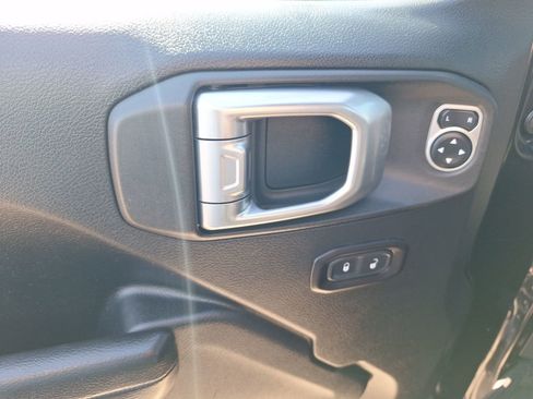 Used 2020 Jeep Gladiator Sport w/ Quick Order Package 24S image 20